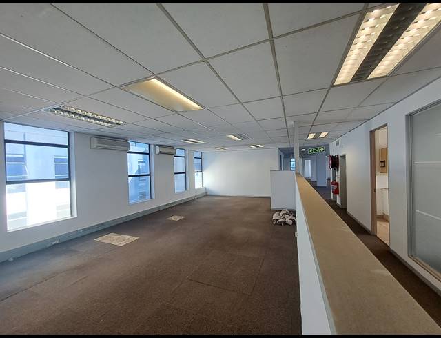 772M² OFFICE TO LET IN CRAIGHALL